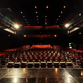 신세계
엑스칼라 좌석 리뷰 이미지