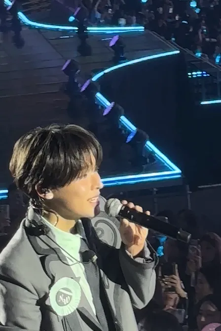 2층 29구역 6열 6번 포스터 이미지